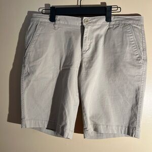 Junior Women’s Arizona Jeans Company Khaki Shorts Size 9